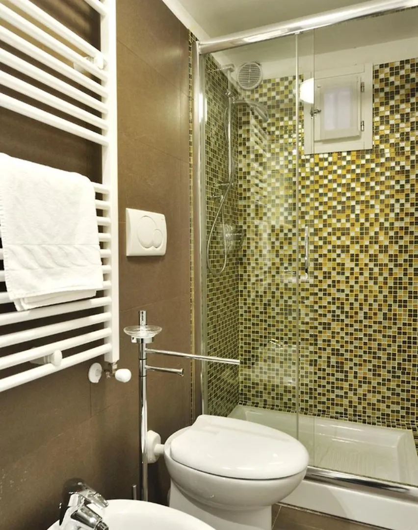 Appartement Cannaregio Canal View - Marco Polo By Wonderful Italy Venise